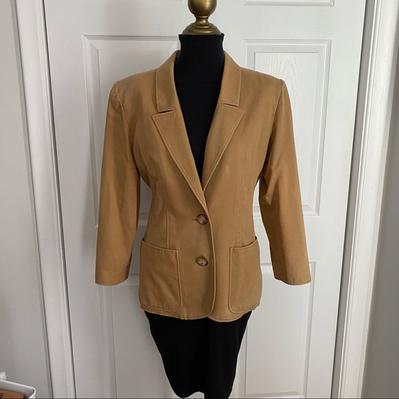 VINTAGE VALENTINO BLAZER IN TAN - Picture 2 of 9